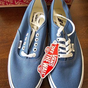 Vans Authentic Navy size 7.5 men and 9 women